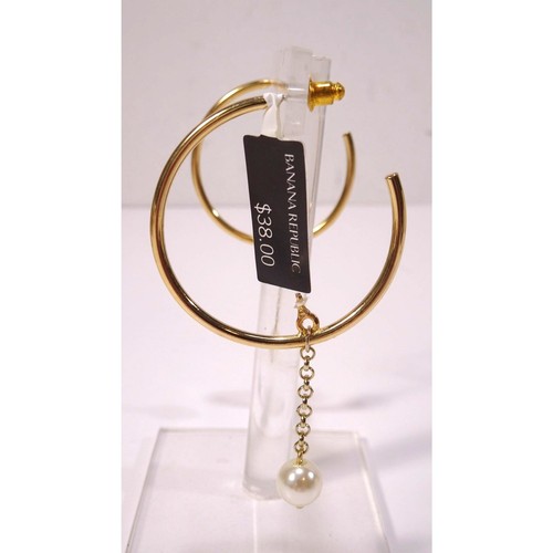 Banana Republic Women's Shiny Gold Hoop Chain Pearl Drop Earrings NWT 38