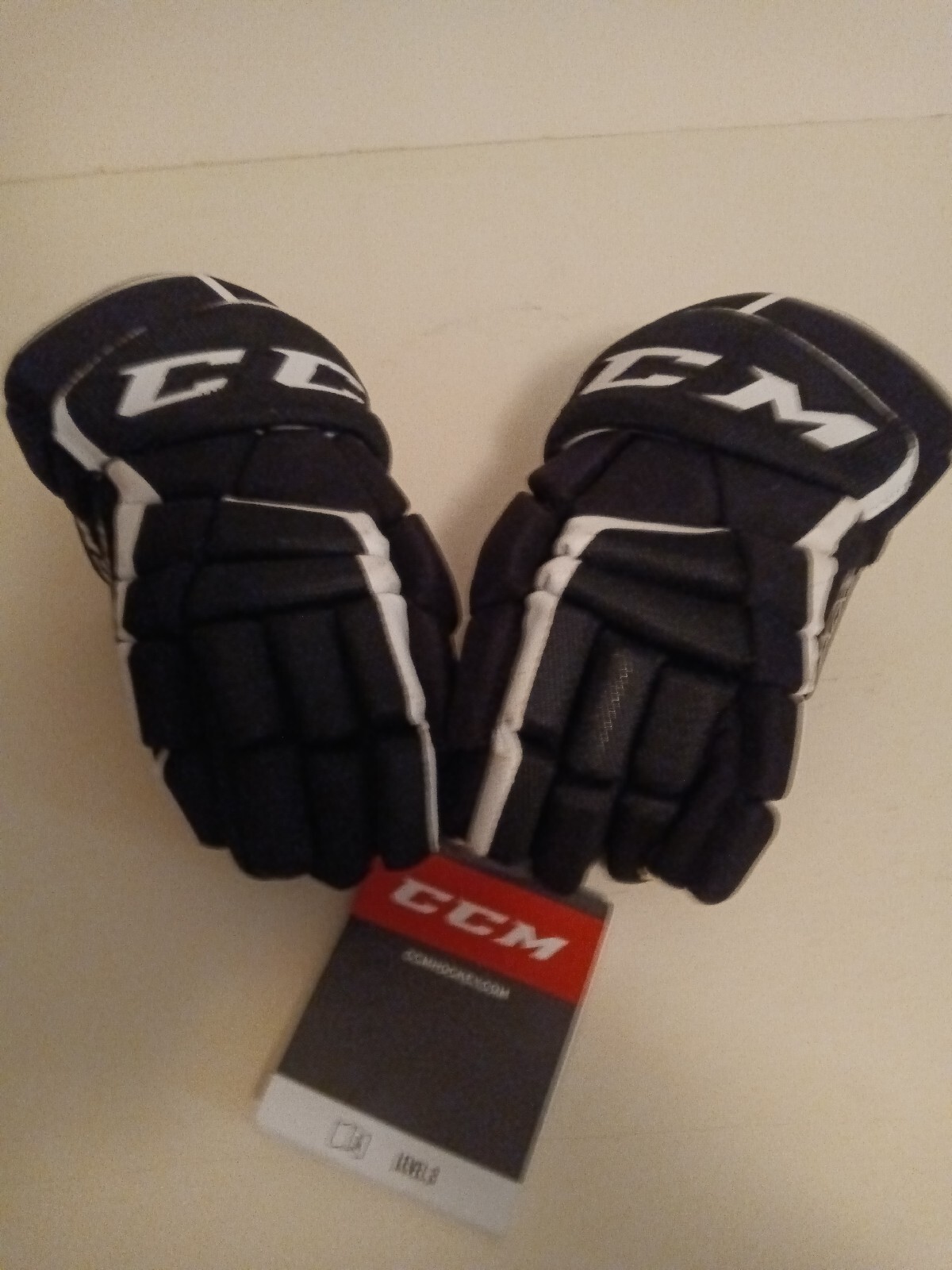 CCM Tacks 9040 Ice Hockey gloves.... NEW WITH TAGS.... FREE SHIPPING eBay