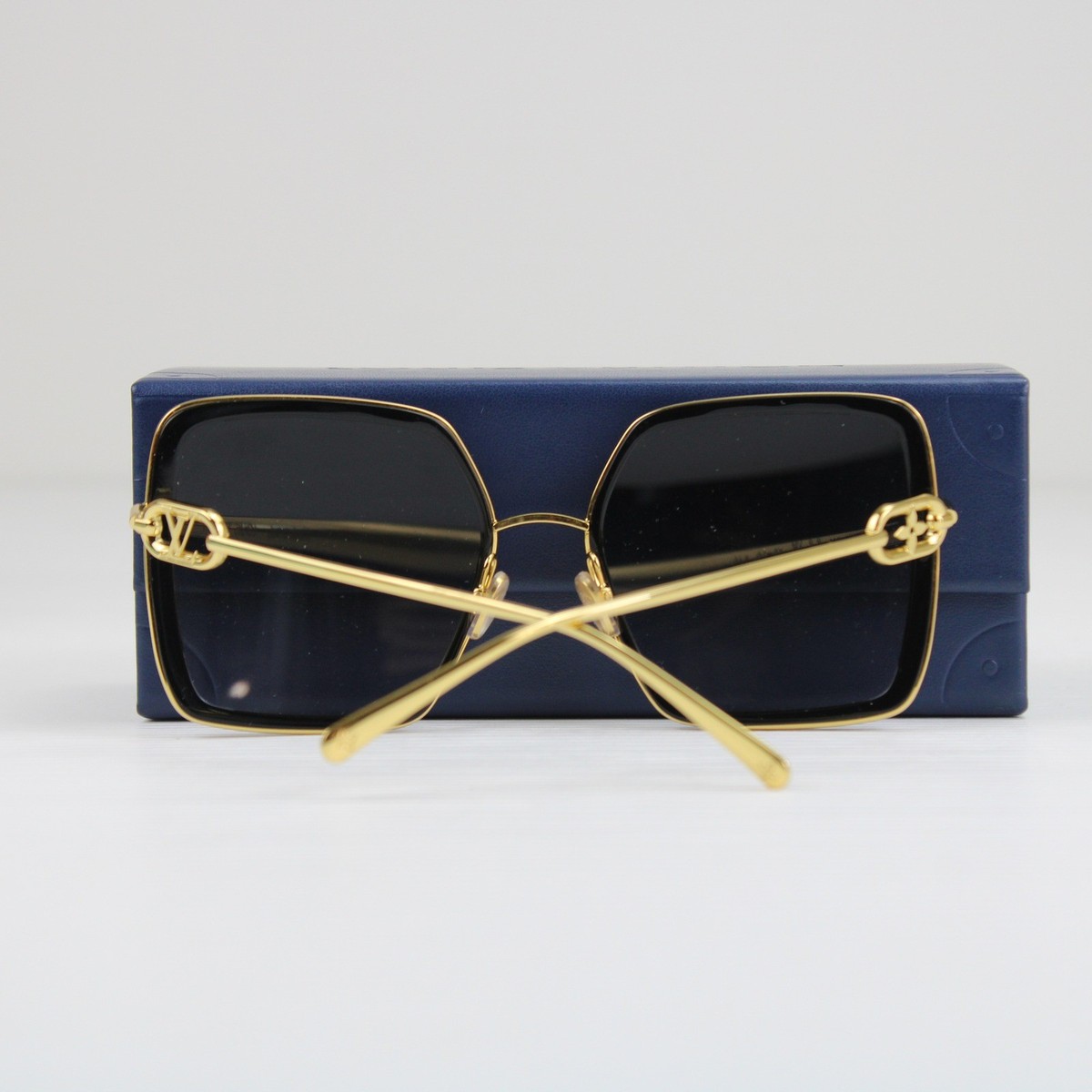 Louis Vuitton Link Square Sunglasses Gold Glitter Black Z1724W