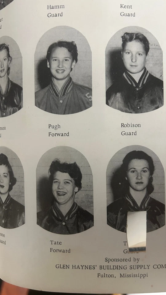 TAMMY WYNETTE High School Yearbook Country Superstar VINTAGE SIGNED VERY SCARCE - Image 2 of 4