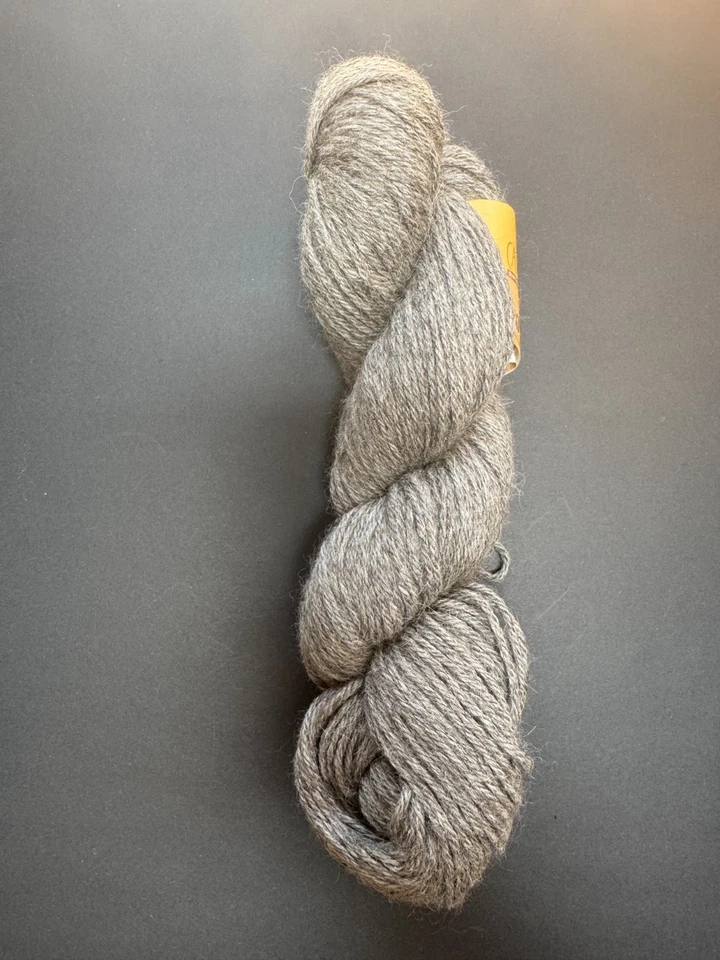 (2) CASCADE ECO ALPACA YARN - Undyed Baby Alpaca Grey & White 220 yds - Image 2 of 4