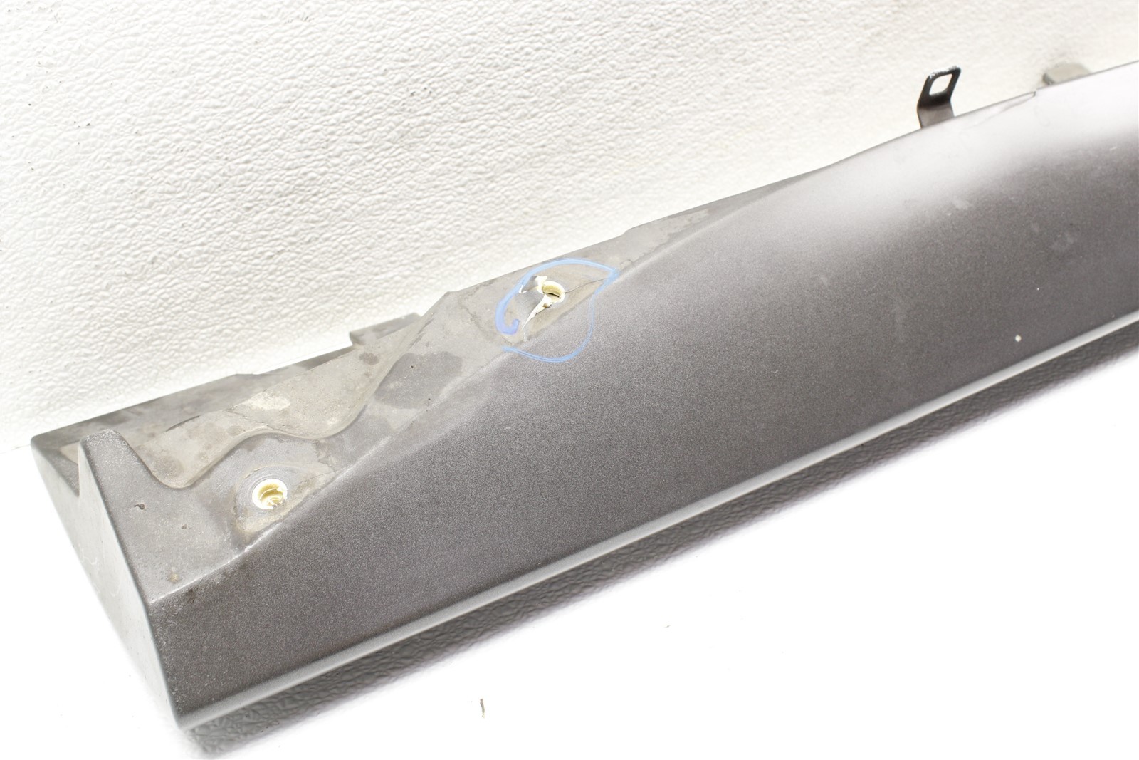 2020 Aston Martin Vantage Right Rocker Molding KY63-10608-A RH Passenger 18-21
