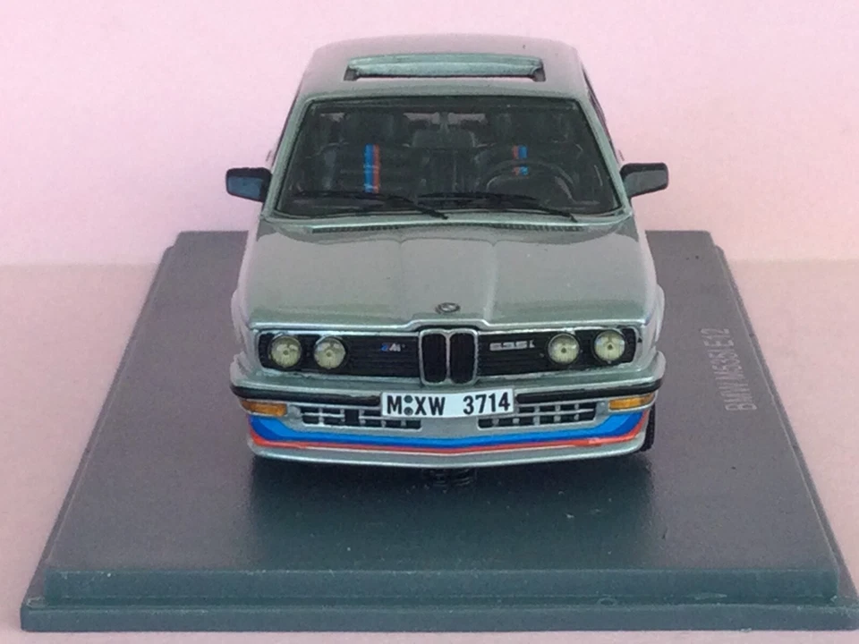 neo 1:43 bmw m535l e12 silver 1978 neo43471 - Immagine 4 di 4