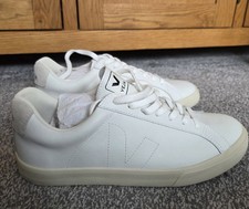 VEJA Esplar Logo Womens Fashion Trainers in White - 8 UK.