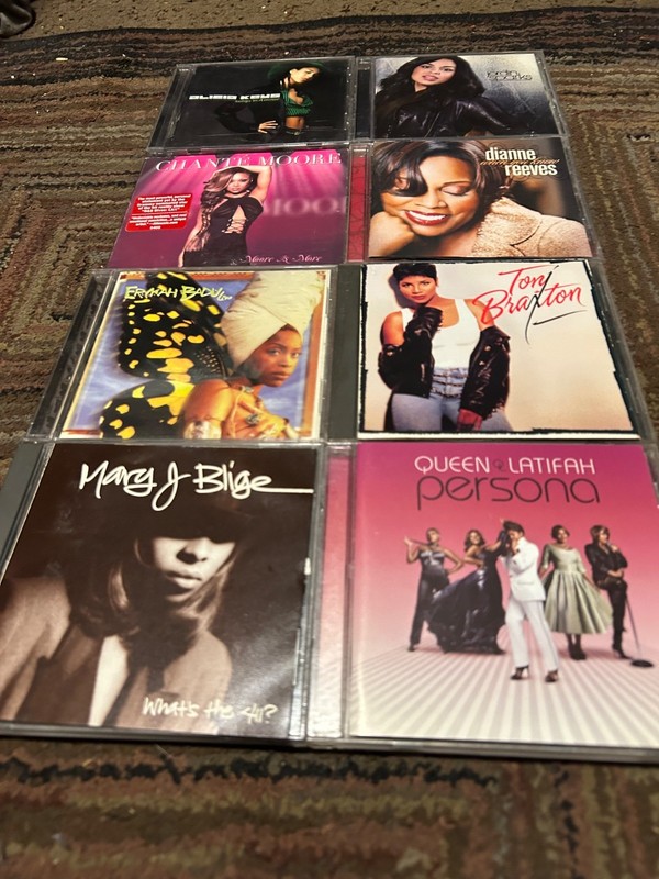 JORDAN, ALICIA, CHANTE, ERYKAH, DIANNE, TONI, MARY, QUEEN LATIFAH 8 CDS PRE-OWNE