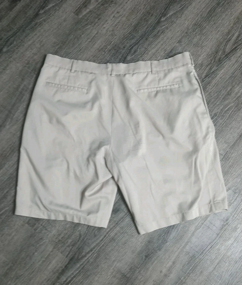 Pantalones cortos Walter Hagen para hombre 40 caqui esenciales rendimiento golf absorbente elástico  Foto 2 de 4