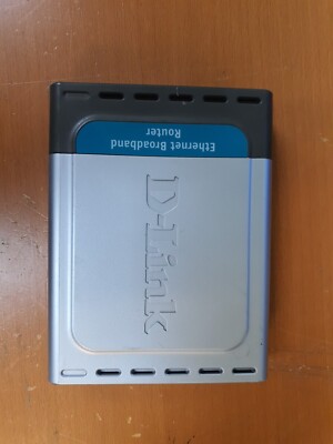 D-Link  4-Port 10/100 Wired Router - DI-604