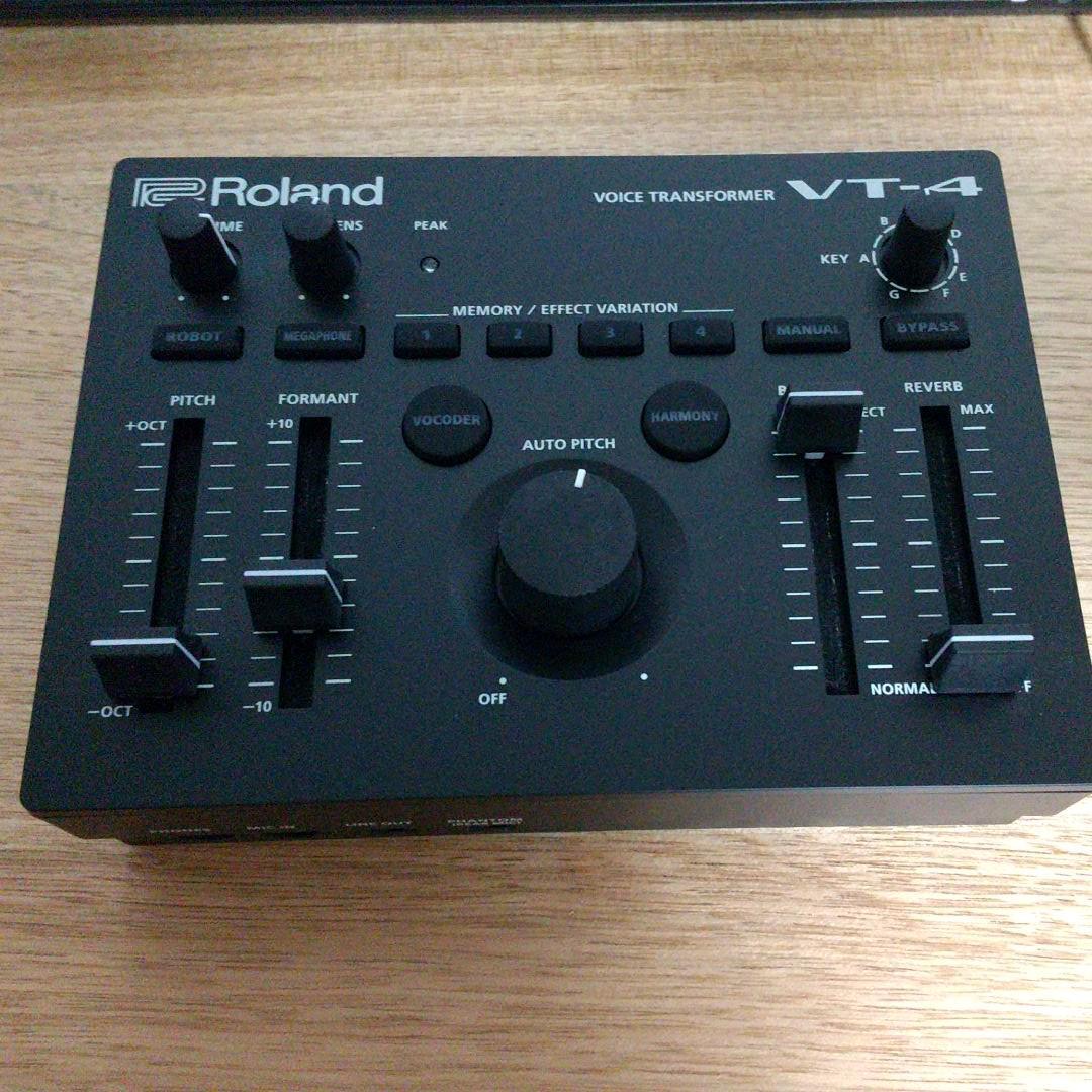 Roland VT-4 VOICE TRANSFORMER Guitar Effects Pedal from Roland VT-4 VOICE TRANSFORMER Guitar Effects Pedal from