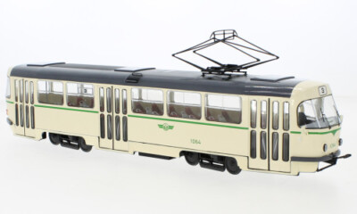 PremiumX PCL47136 Tatra T4D Straßenbahn Tram ''Magdeburg'' Creme Modell 1:43