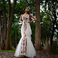 White Strapless Mermaid Wedding Dresses Colorful Floral Embroidery Bridal Gowns