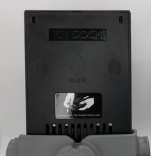 ICY DOCK MB882SP-1S-1B 2.5" to 3.5" SSD  SATA Hard Drive Converter