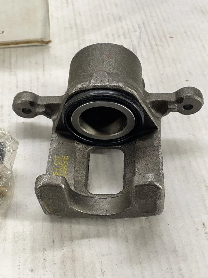 Pinza de freno de disco Fenco 19-B2004, Reman, con soporte como se muestra; DELANTERA IZQUIERDA Foto 3 de 4