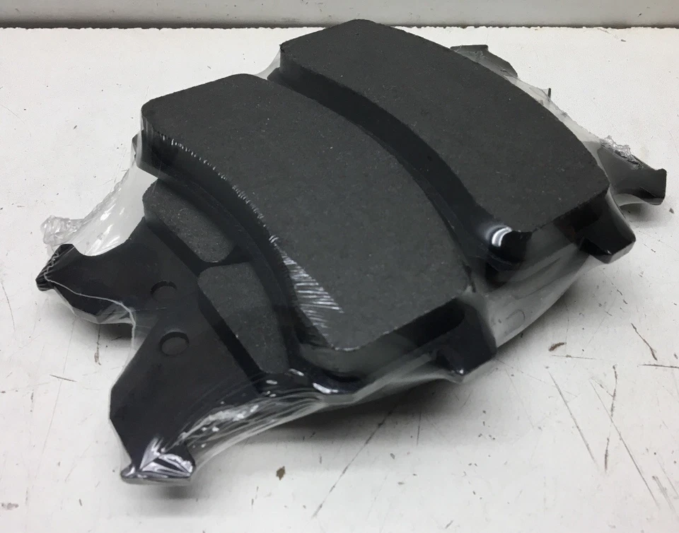 Nueva pastilla de freno de disco delantera Bendix MRD505, se adapta a 93 Chevrolet Camaro, otras enumeradas Foto 3 de 4