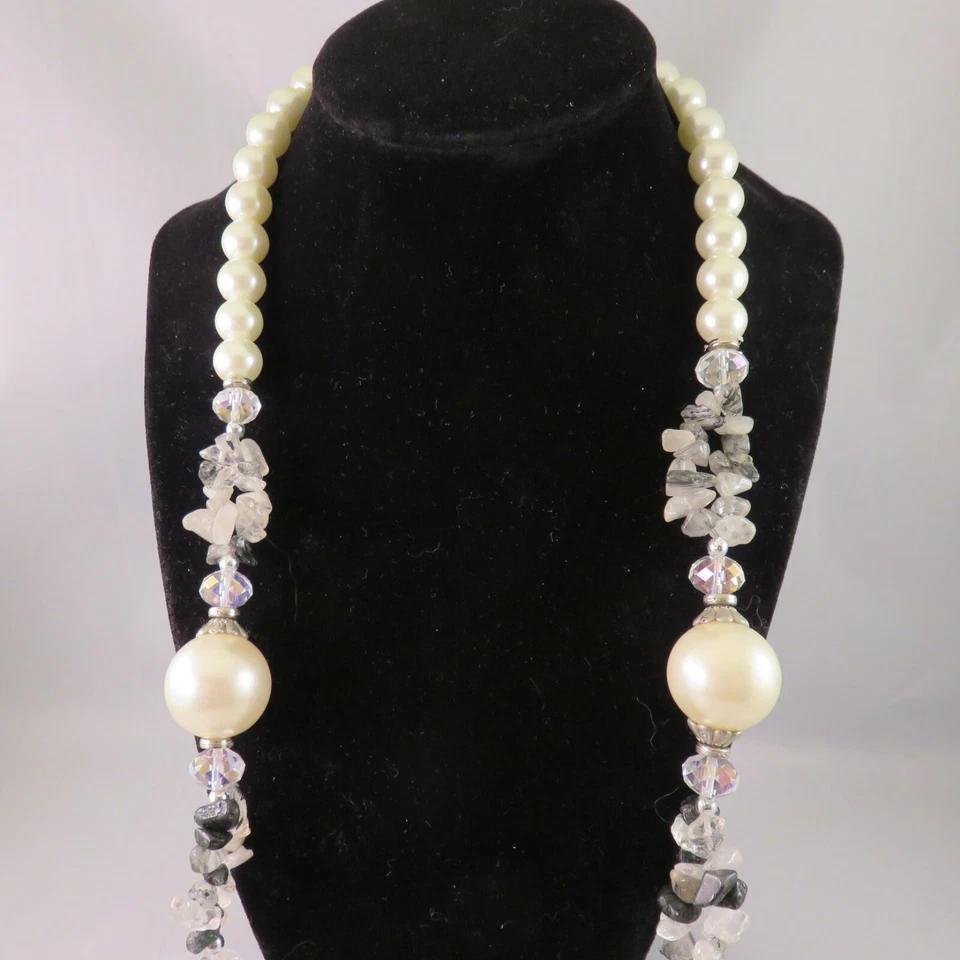ENORMOUS FAUX PEARLS WITH INTERTWINED SMOKEY QUARTZ AND SILVER ACCENTS - Image 3 of 4