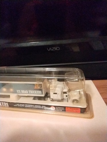 Ice Road Trucker 1:87peterbilt 389 With Utility Trailer Haulin Ice - Picture 2 of 3