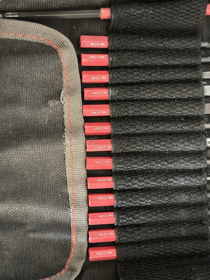 Wiha 16 Piece Screwdriver Set 20-70 in.lbs    NFCE6G - Image 2 of 4