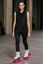 Chicago Ladies Bullet Speed Skates White Quad Roller Skates Size 8 VTG Classic