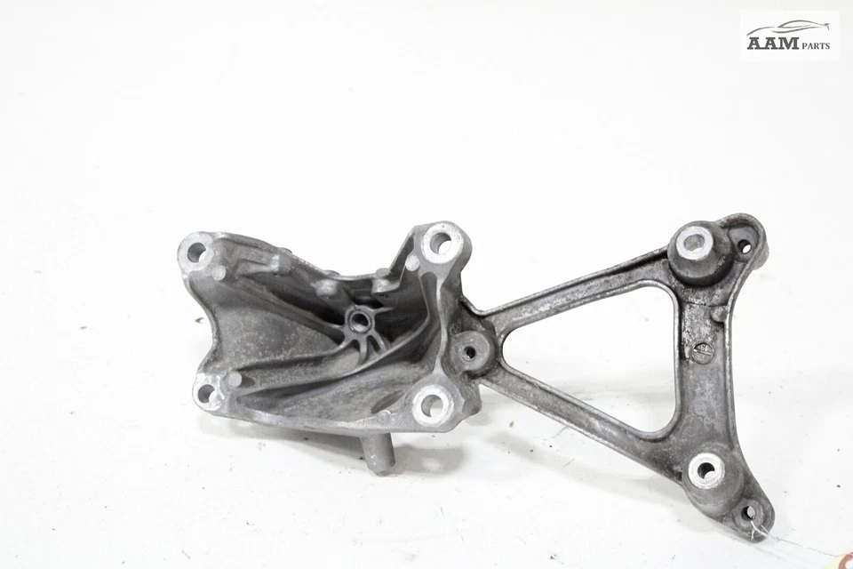 2017-2019 AUDI Q7 QUATTRO 4M ENGINE MOTOR LEFT MOUNT SUPPORT BRACKET HOLDER OEM - Image 3 of 4