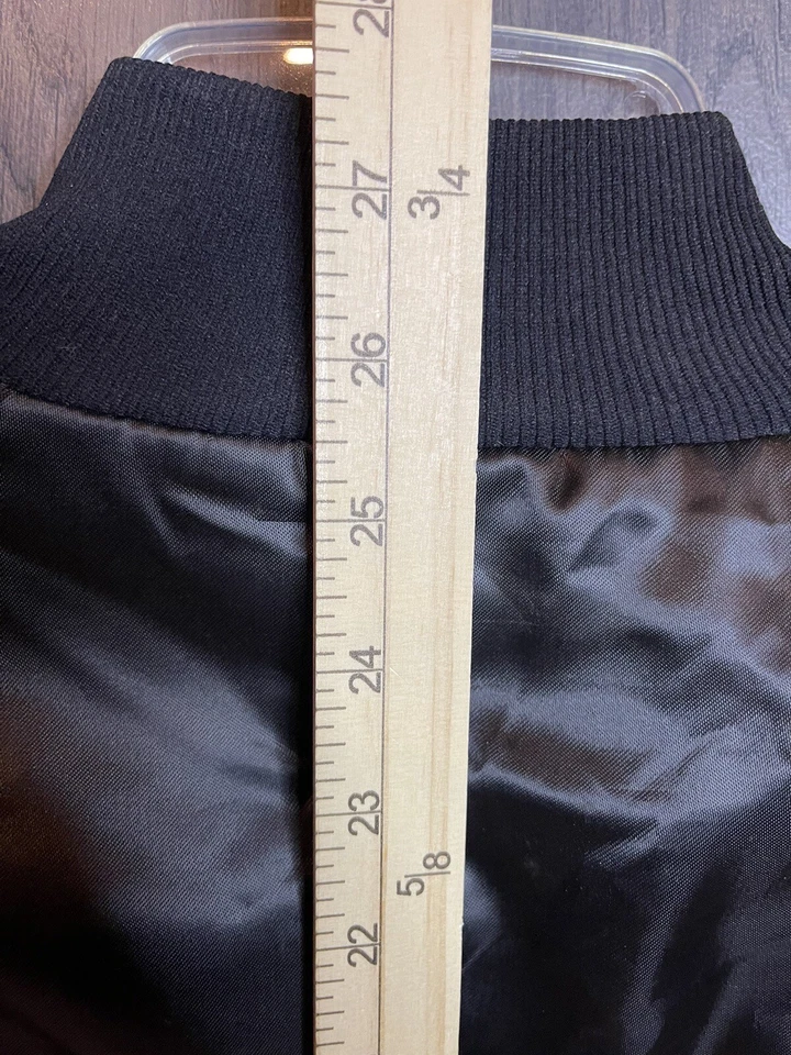 Chaqueta Bombardero Vintage Años 80 Blanca Mustang Bar Eldorado Arkansas Satinado Adulto Grande Foto 4 de 4