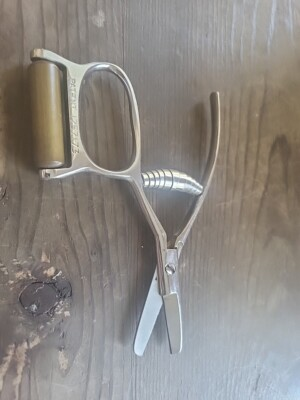 #ad Vintage Bell System ATamp;T Combined Cutter amp; Pressure Roller 1930 Pat 1757173 $95.00