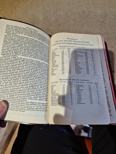 Holy Bible Dictionary Concordance Red Letter Edition Leather Black Collins (O9) - Foto 11 di 20