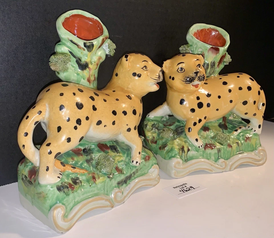 2 jarrones de cerámica vintage estilo leopardo gato derrame estilo Staffordshire Foto 3 de 4