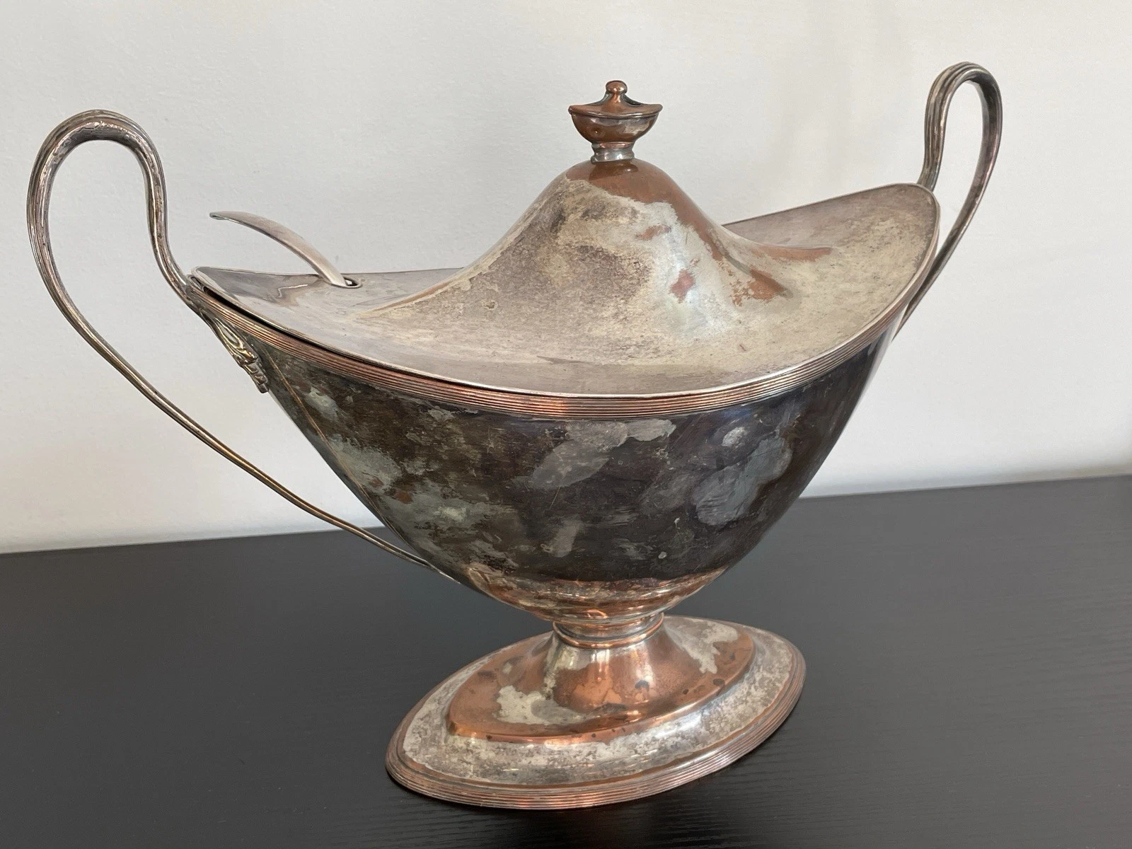 Large Regency Old Sheffield Plate Covered Sauce Tureen c1810–1830 JD&S Ladle
Opens in a new window o