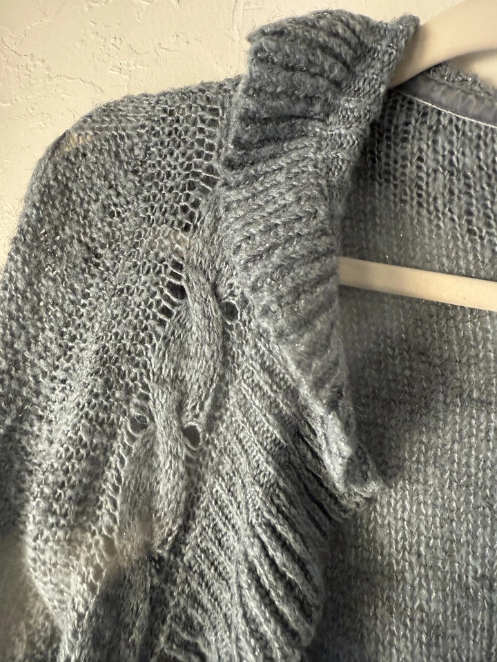 Suéter Decree Y2k XL Gris Metálico Volantes Cárdigan Abierto Tejido Recortado Suave Foto 4 de 4