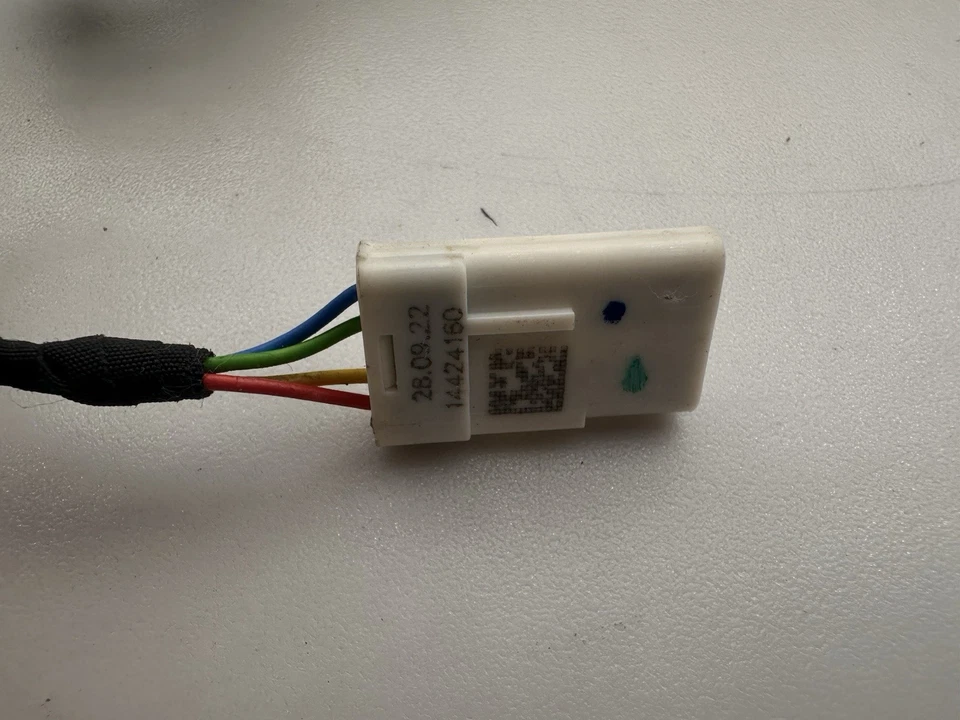 Manija de puerta exterior Buick Encore GX 2024-25 Summit blanca 2 pines con cromo 102711 Foto 4 de 4