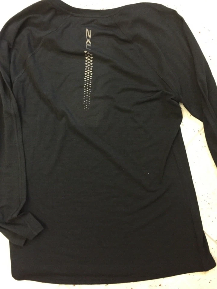 2XU Women's Long sleeve Heat Run Top black Medium NEW - Image 3 of 4