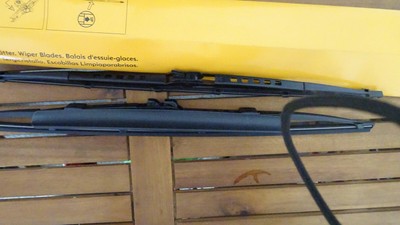 Original GM 15173510 Scheibenwischerdüse – Ersatzdüse Für General Motors Fahrzeuge