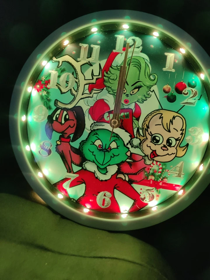 Grinch Family RGB Led Clock - Image 2 of 4