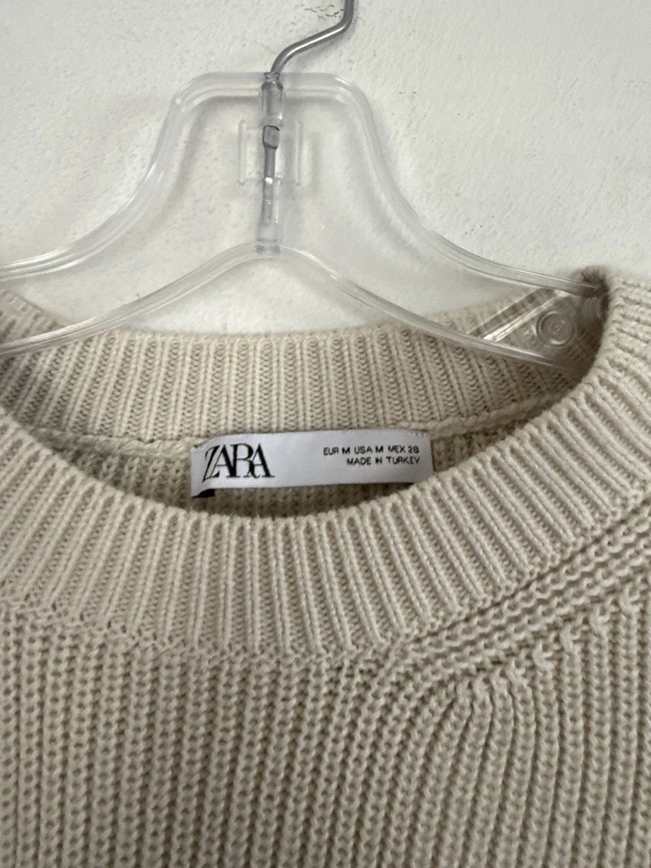 Zara Womens Oversized Cream Knit Pullover Sweater, Wrist Detail, Size Medium  - Image 4 of 4
