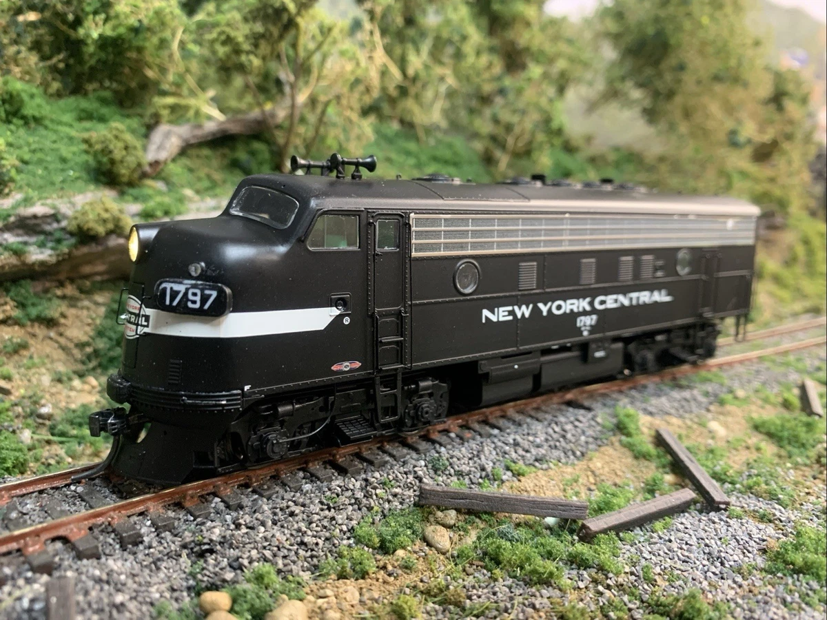 Emd F7 In Ho Scale Model Railroad Locomotives for sale | eBay