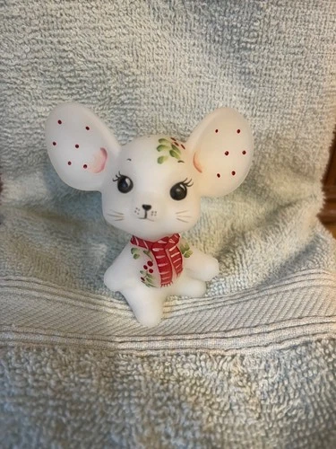 Fenton Satin Xmas Mouse So CUTE