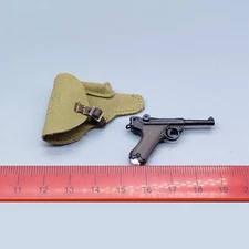 DID D80185 1/6WWII German Africa Corps Supply Duty Panzer Commander Pistol