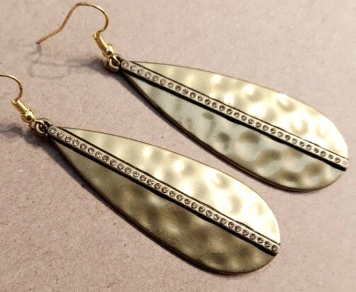 PENDIENTES TENDENCIA HOJA PLUMA PEDRERÍA TOPACIO METAL MARTILLADO LÁGRIMA LATÓN Foto 2 de 4