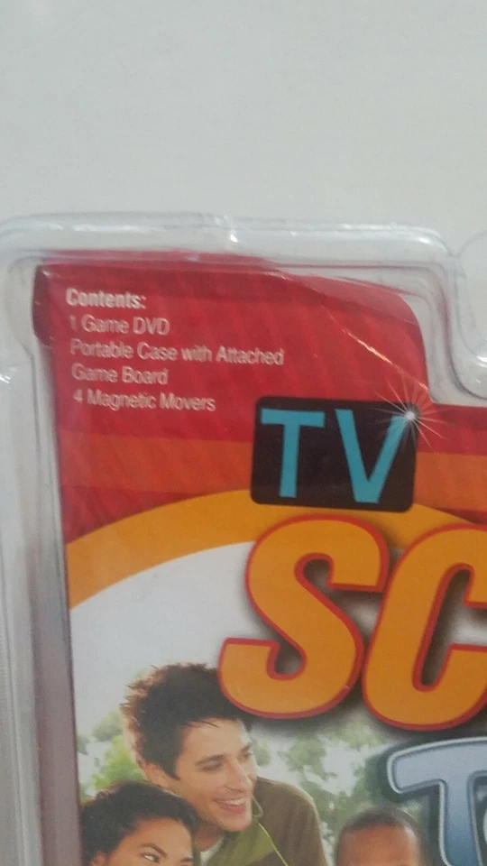 TV Scene It To Go DVD Trivia Game Travel Edition Mattel Red New - Image 4 of 4