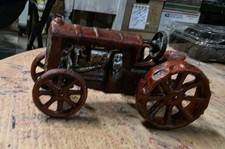 Vintage Arcade 1923 Fordson Cast Iron Tractor...