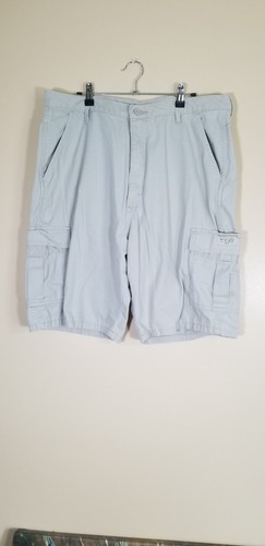 Wrangler Short utilitaire élastique pour homme, Brosse à sauge. | Circulaire en ligne