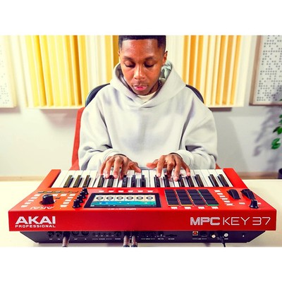 鍵盤楽器 AKAI MPC Key 37 Akai Professional MPC Key 37 Production & Synthesizer Keyboard