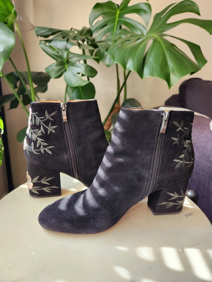 Frank Sarto Olympia Gamuza Floral Bordado Botines Para Mujer Talla 9M Negro Foto 3 de 4