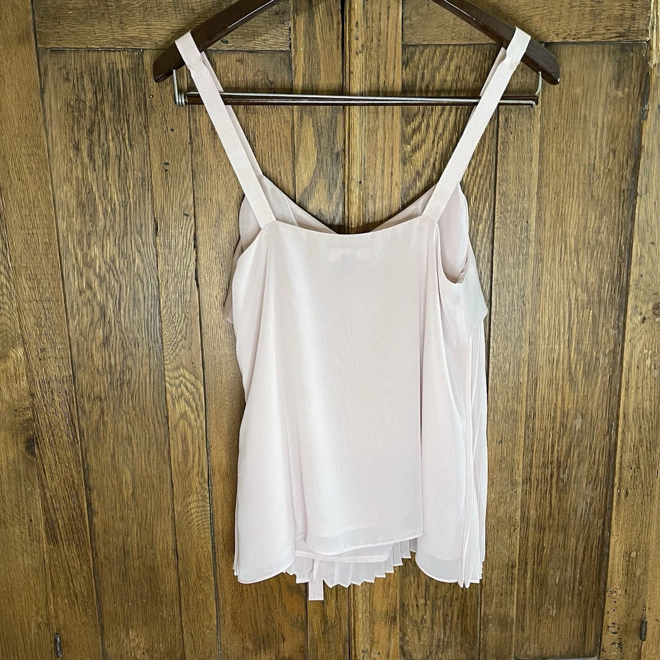 Chelsea 28 Correa de Espagueti Top Pequeño Volantes Corbata Frontal Lateral Plisada Forrada Foto 4 de 4