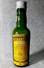 Cutty Sark Blended Scots Whisky Vintage Mini TWA Airline Bottle 1/10 Pint