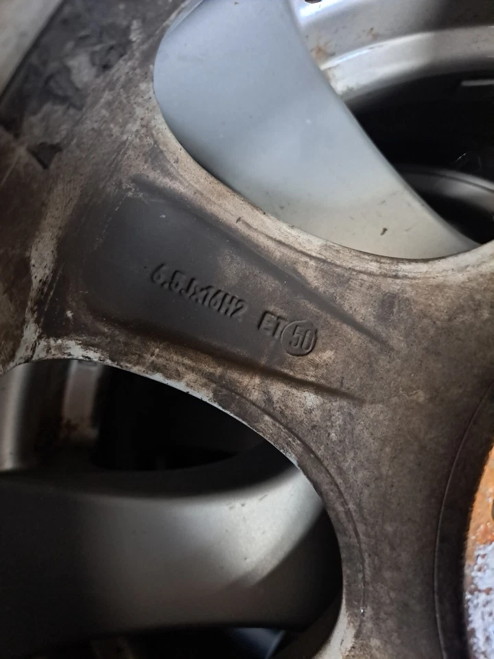 Komplett Sommerreifen 215 55 R16 - Bild 3 von 4