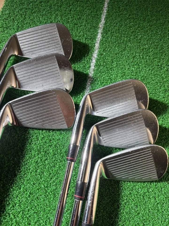 Nike Victory Red Forged Split Cavity Iron Set 6pcs 5-PW Flex S - Image 2 of 4