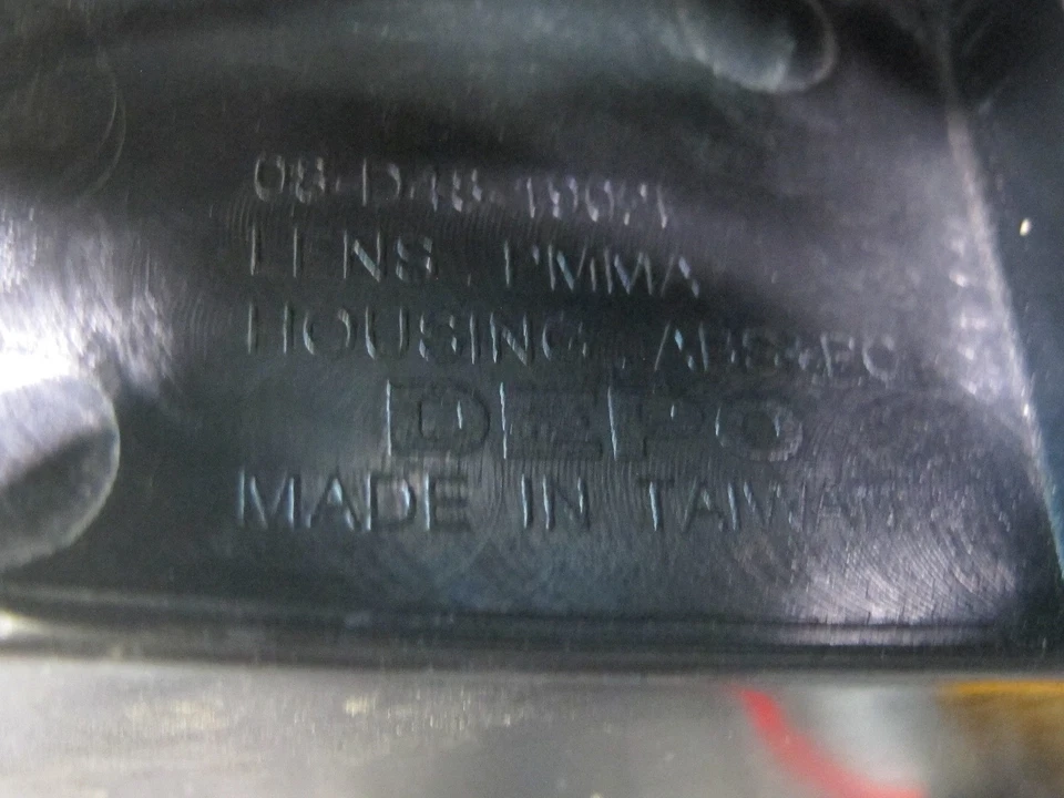 JUEGO DE 2 LUCES TRASERAS DE REPUESTO PARA PORSCHE 911 996 CARRERA 1999-2004 Foto 4 de 4