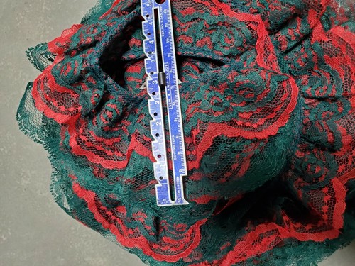 Triple Ruffled Lace Trim, 1 YARD, 3 Tier Lace, Gathered Lace NEW - Picture 3 of 4
