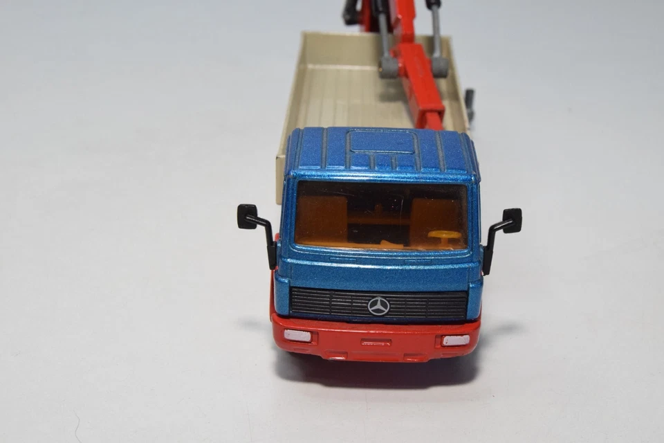 B67 1:55 SIKU 2920 MERCEDES-BENZ LN GRU CAMION RICICLAGGIO TRANSPORTER TEDESCO 2 - Immagine 3 di 4