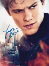 LUCAS TILL signed Autogramm 20x30cm MACGYVER in Person autograph COA